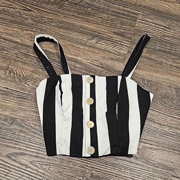 Show me your mumu cadence crop top - Picture 4 of 8